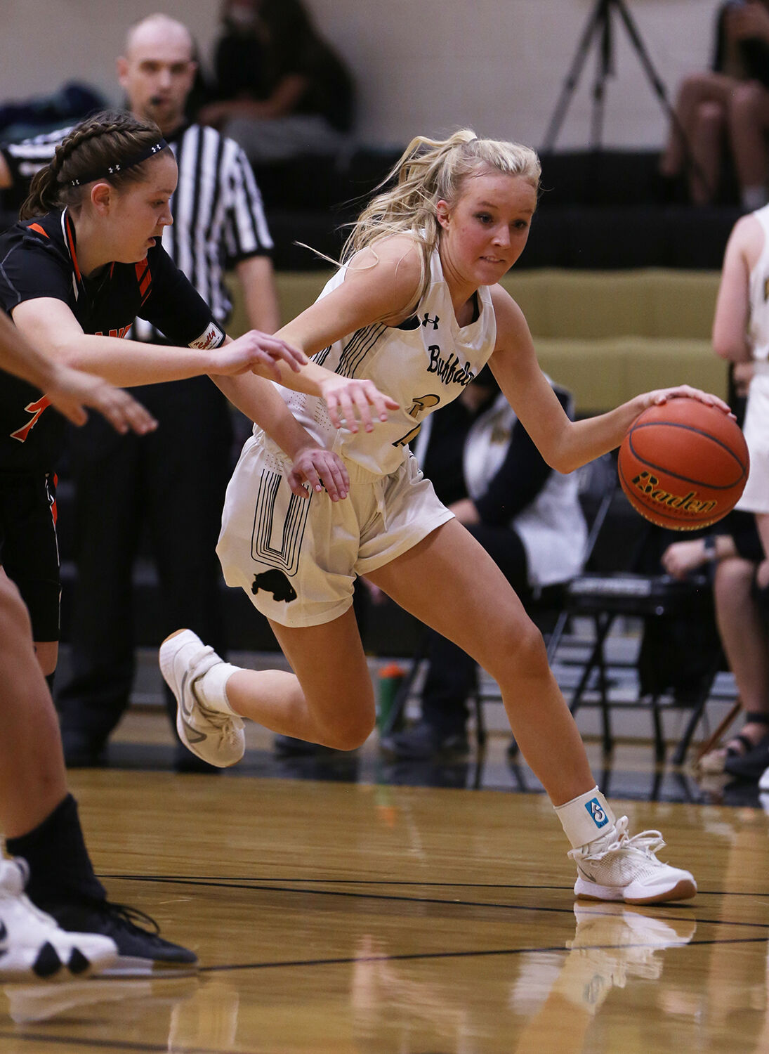 Kendall Tietjen pushes around the corner